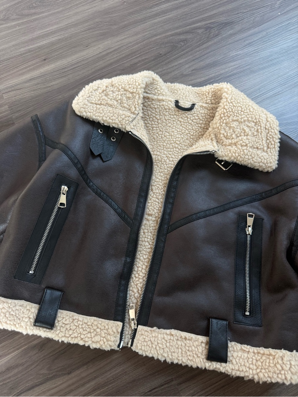 Cropped Jacket - Picture 2 of 3